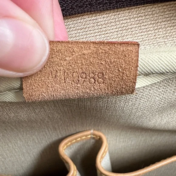 Louis Vuitton Monogram Bag . - Picture 11 of 16